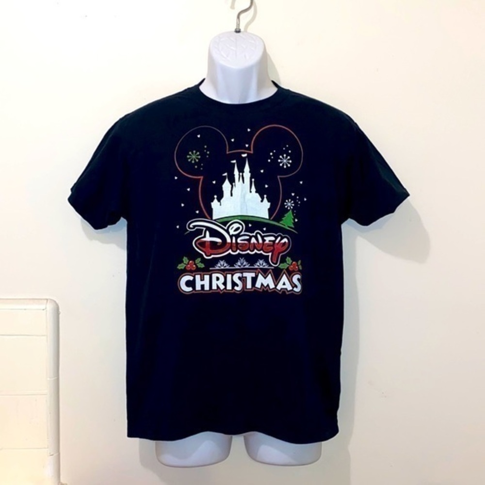 Unisex Youth XL Disney Christmas Graphic Tee
